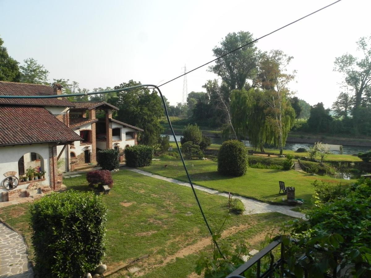 Agriturismo Cascina Poscallone อับเบียเตกรัสโซ ภายนอก รูปภาพ